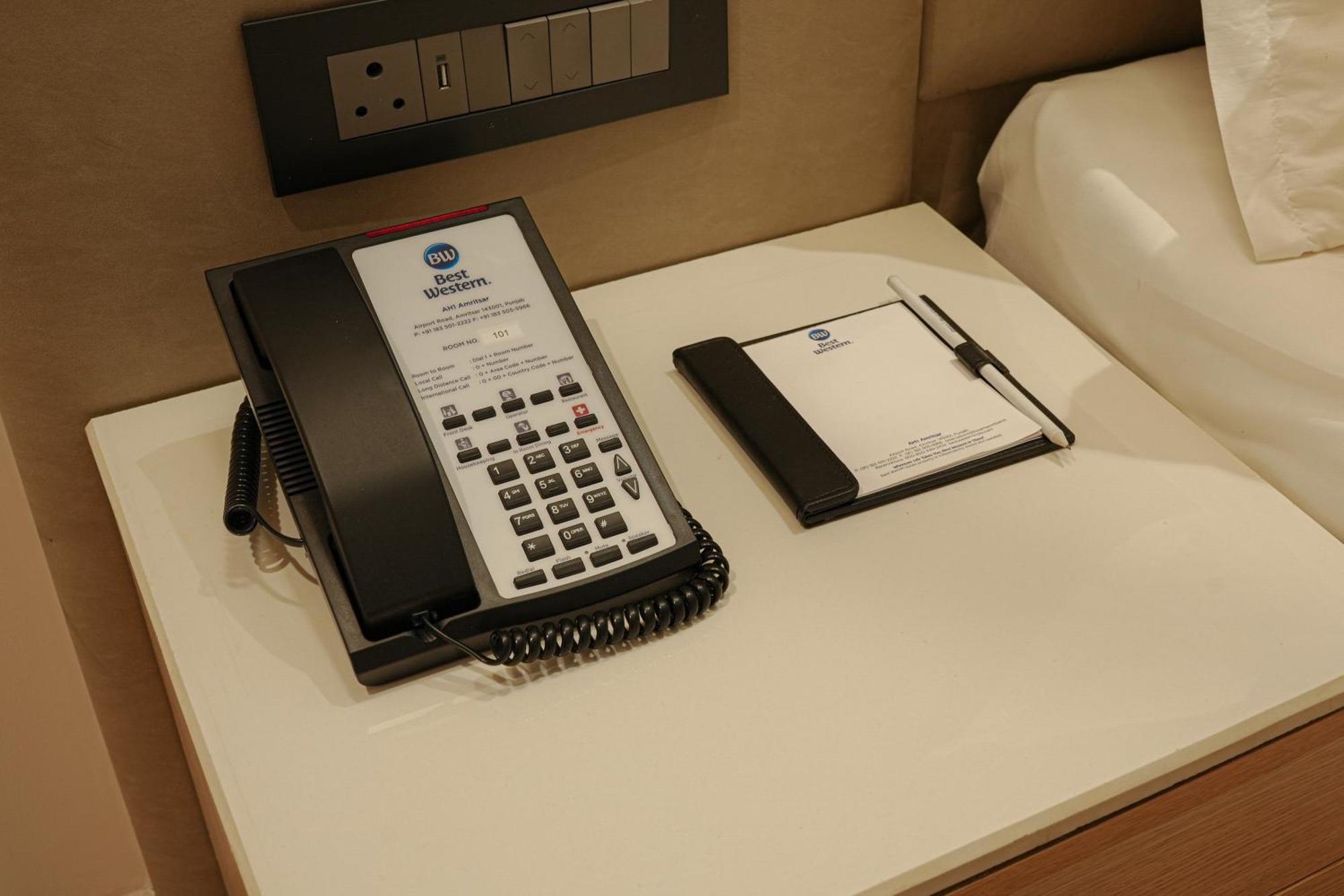 Best Western Ah1 Amritsar Eksteriør bilde